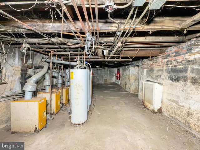 501 CUMBERLAND ST, Baltimore, MD 21217