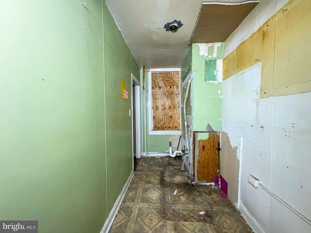 501 CUMBERLAND ST, Baltimore, MD 21217