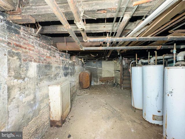 501 CUMBERLAND ST, Baltimore, MD 21217