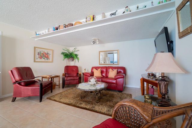 4200 N Ocean Drive 1-1806, Singer Island, FL 33404