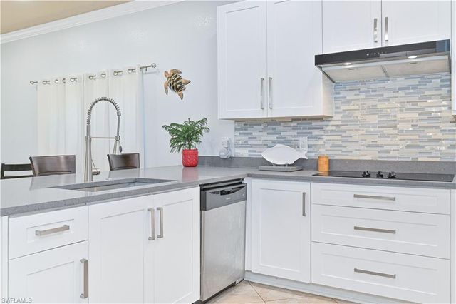 9006 Gladiolus Preserve CIR, Fort Myers, FL 33908