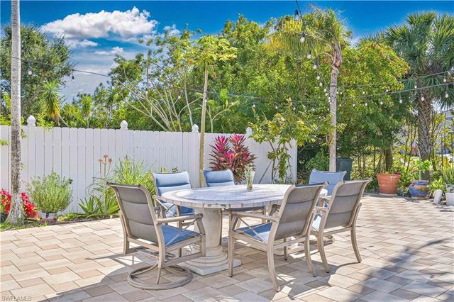 9006 Gladiolus Preserve CIR, Fort Myers, FL 33908