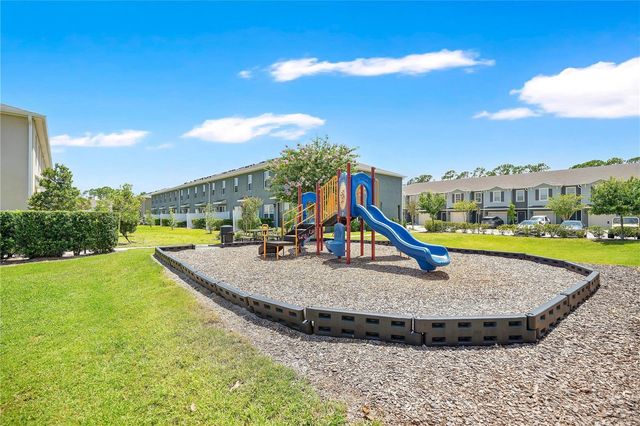 33 BELLA OAKS DRIVE, Port Orange, FL 32129