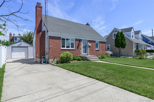 1316 Telegram Avenue, Elmont, NY 11003