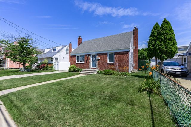 1316 Telegram Avenue, Elmont, NY 11003