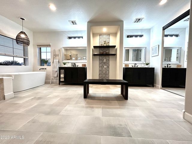 3551 S STERLING Court, Gilbert, AZ 85297