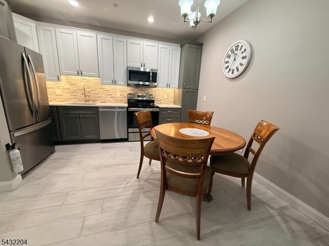 5319 Richmond Rd 319, West Milford Twp., NJ 07480