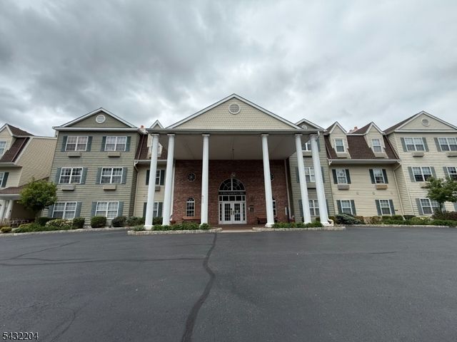 5319 Richmond Rd 319, West Milford Twp., NJ 07480