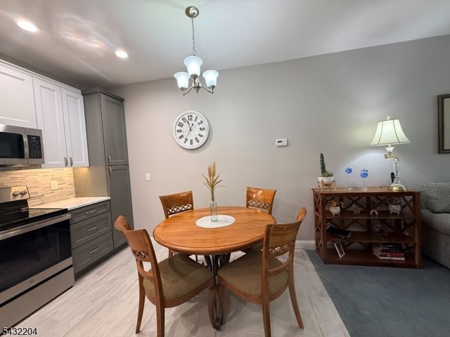 5319 Richmond Rd 319, West Milford Twp., NJ 07480
