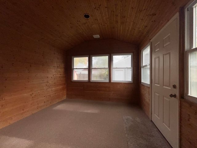 15512 Dixie, Redford, MI 48239