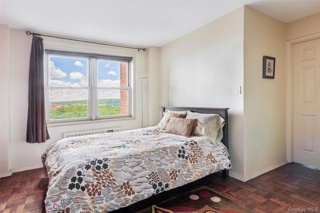 4525 Henry Hudson Parkway B1003, Bronx, NY 10471