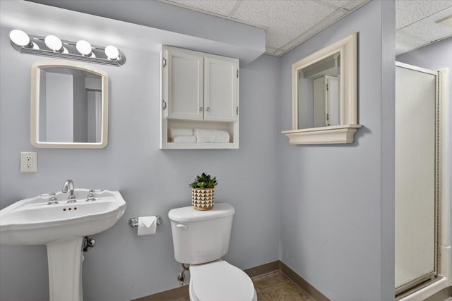 968 Gladstone Drive Se, East Grand Rapids, MI 49506