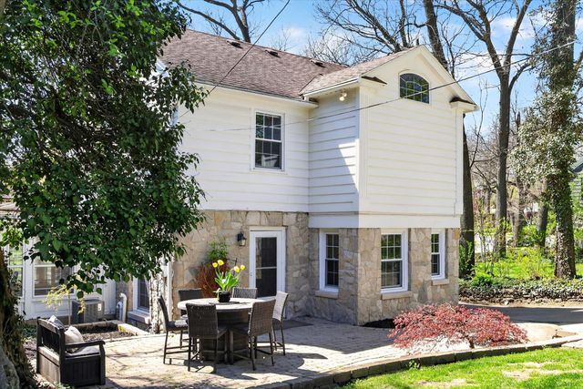 968 Gladstone Drive Se, East Grand Rapids, MI 49506