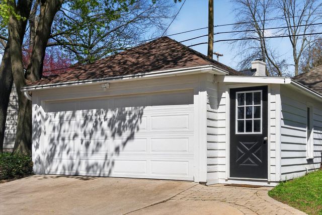 968 Gladstone Drive Se, East Grand Rapids, MI 49506
