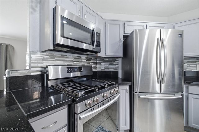 713 MARIE FENLON DR. Drive 0, Las Vegas, NV 89107