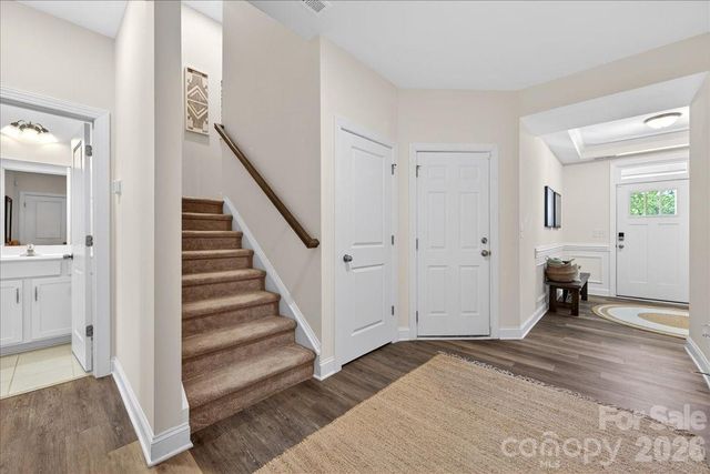 10436 Glenmere Creek Circle, Charlotte, NC 28262