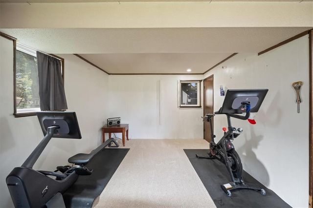 14215 W 94th Terrace, Lenexa, KS 66215