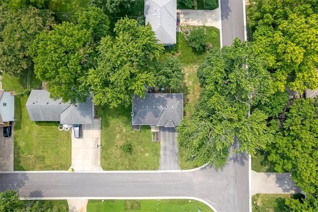 14215 W 94th Terrace, Lenexa, KS 66215