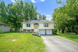 14215 W 94th Terrace, Lenexa, KS 66215