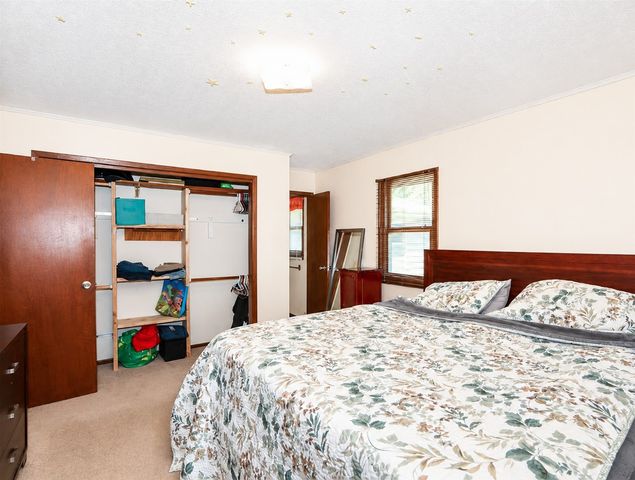 1600 W 14th Street S, Newton, IA 50208