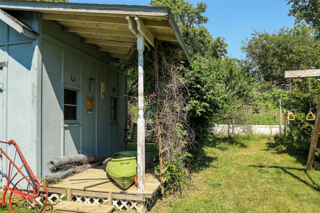 1600 W 14th Street S, Newton, IA 50208