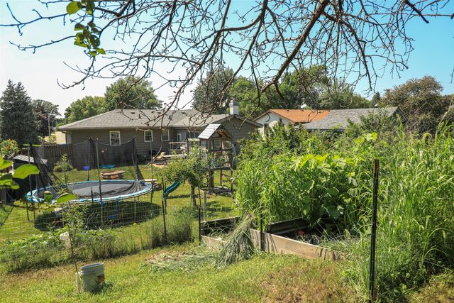 1600 W 14th Street S, Newton, IA 50208