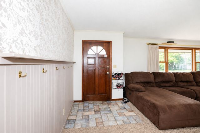 1600 W 14th Street S, Newton, IA 50208