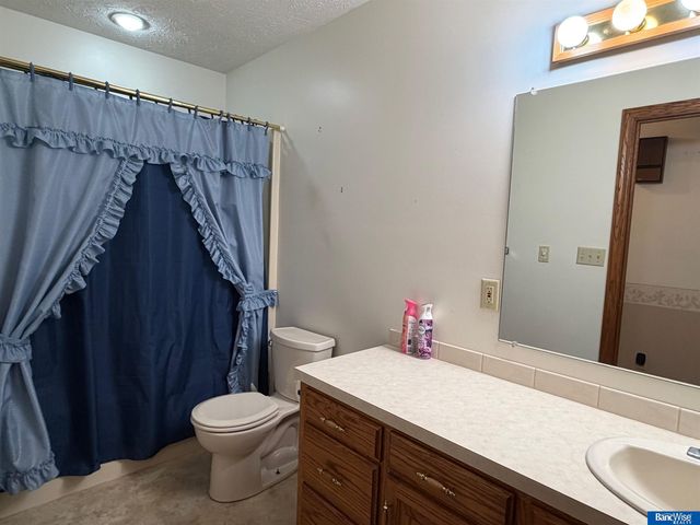 2132 Viking Place, Grand Island, NE 68803