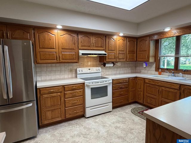 2132 Viking Place, Grand Island, NE 68803