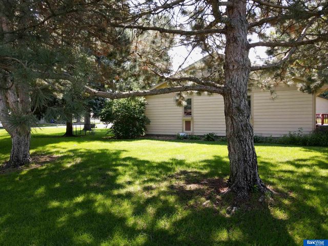 2132 Viking Place, Grand Island, NE 68803