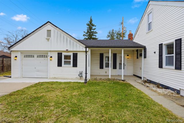 24800 Ann Arbor Trail, Dearborn Heights, MI 48127