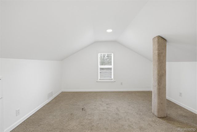 24800 Ann Arbor Trail, Dearborn Heights, MI 48127