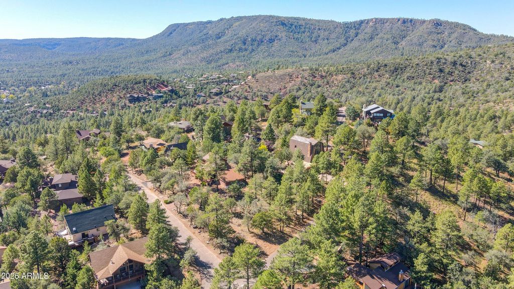 Image 2 of property listing at 6124 W SKYVIEW Circle 195, Pine, AZ 85544