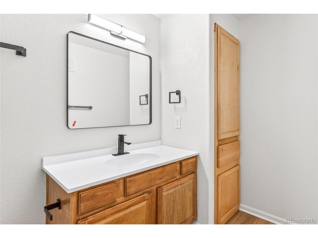 1414 S Galena Way 201, Denver, CO 80247