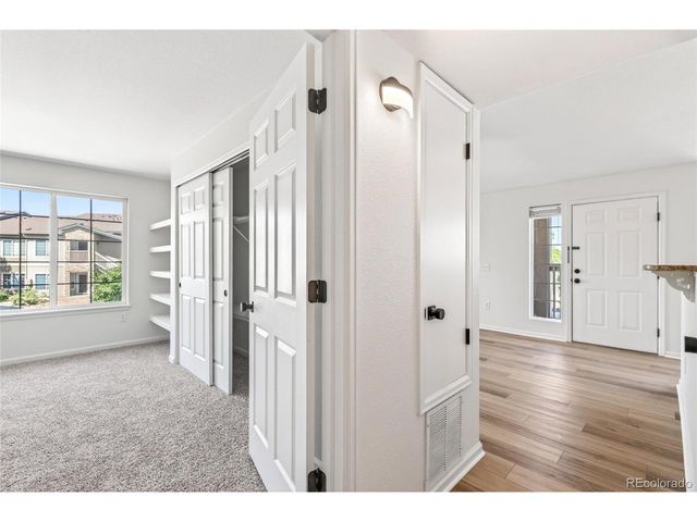1414 S Galena Way 201, Denver, CO 80247
