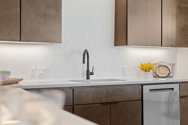 9405 Demur DR, Manor, TX 78653