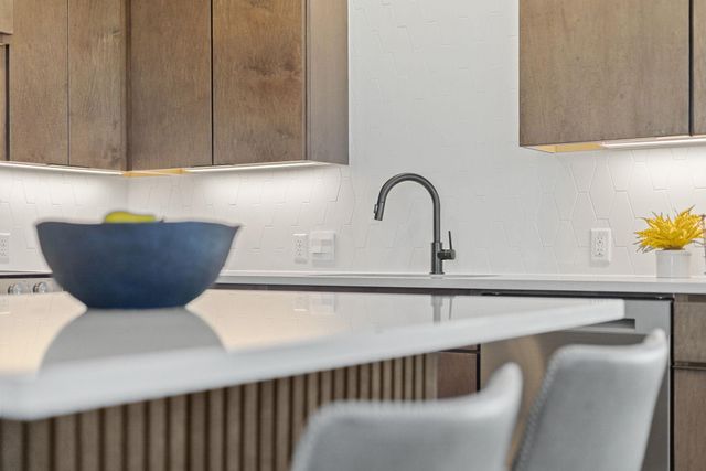 9405 Demur DR, Manor, TX 78653