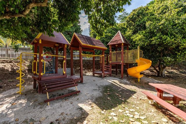 605 Mananai Place 25A, Honolulu, HI 96818