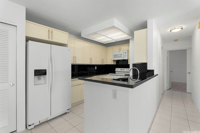 605 Mananai Place 25A, Honolulu, HI 96818