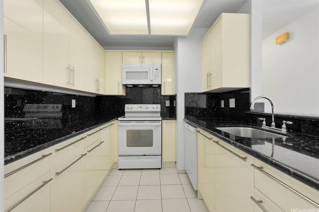 605 Mananai Place 25A, Honolulu, HI 96818