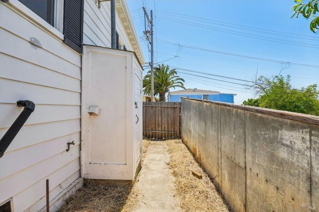 517 Branciforte St, Vallejo, CA 94590