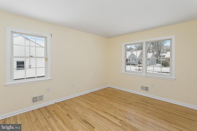 26 DOREEN RD, Hamilton, NJ 08690