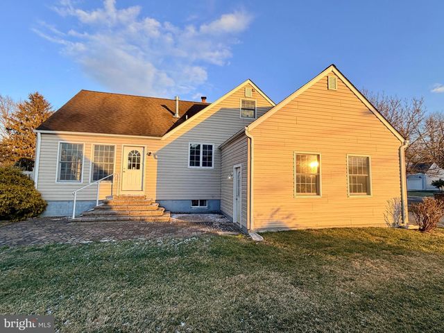 26 DOREEN RD, Hamilton, NJ 08690