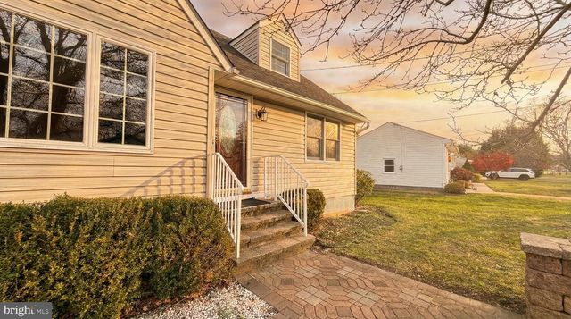 26 DOREEN RD, Hamilton, NJ 08690