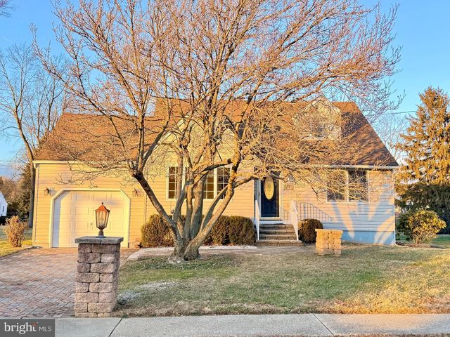 26 DOREEN RD, Hamilton, NJ 08690