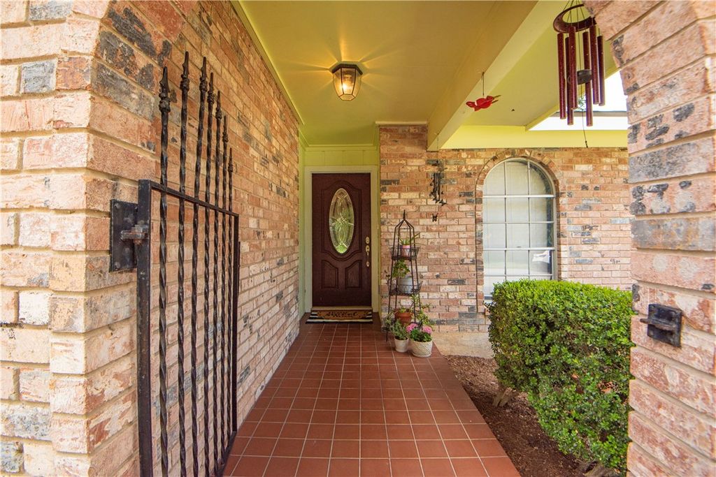 1003 Lawndale Avenue, Brenham, TX 77833 — photo 5