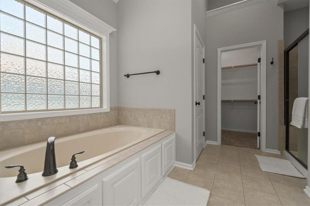 9014 N St Clair Avenue, Kansas City, MO 64154