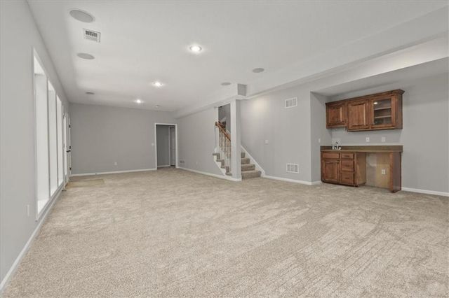 9014 N St Clair Avenue, Kansas City, MO 64154