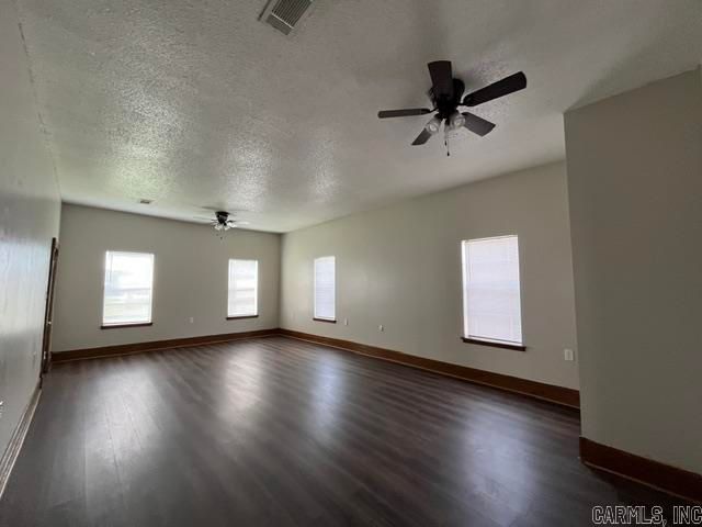 121 S Oak St, Jacksonville, AR 72076