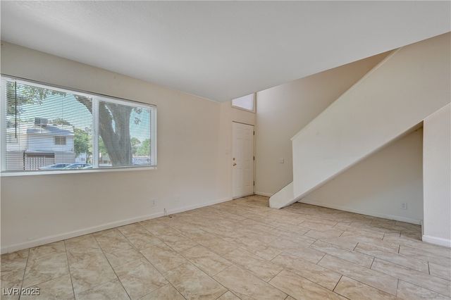 4770 Topaz Street 77, Las Vegas, NV 89121